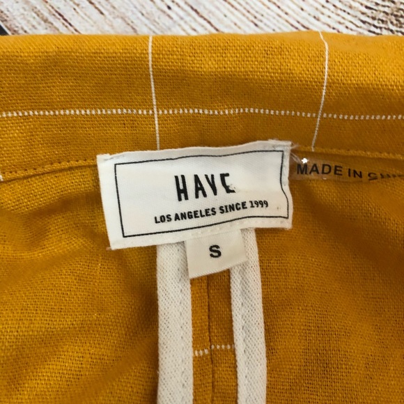 Have yellow blazer - Picture 3 of 5